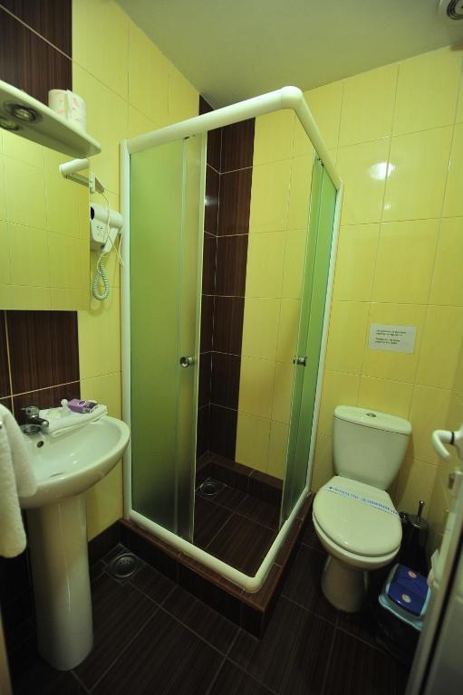 Petrovec Motel Livija المظهر الخارجي الصورة