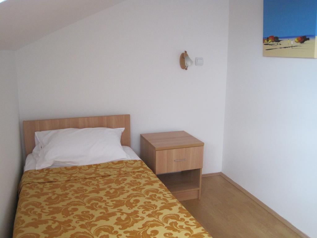 Petrovec Motel Livija المظهر الخارجي الصورة
